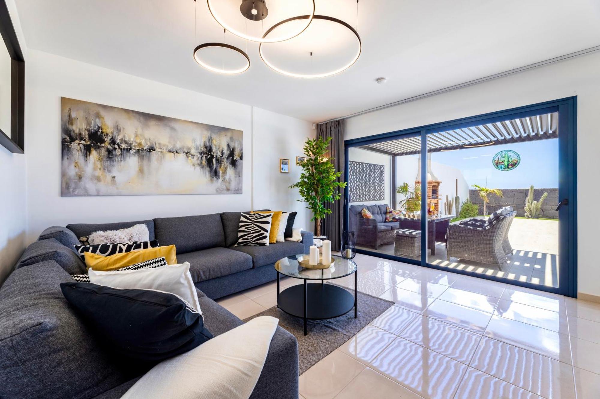 Villa Playa Blanca - Heated Pool, Aircon المظهر الخارجي الصورة