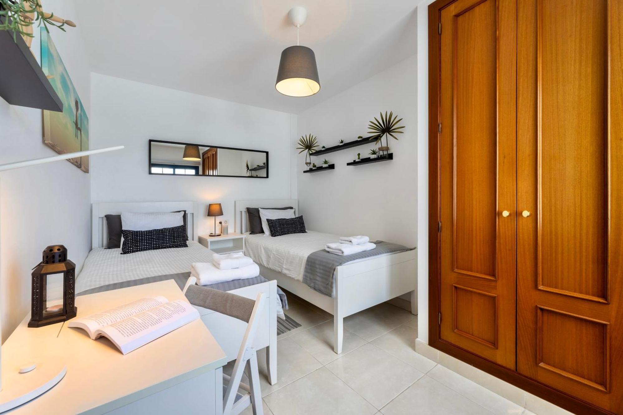 Villa Playa Blanca - Heated Pool, Aircon المظهر الخارجي الصورة